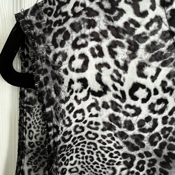 EUC Vince Camuto Ombré Leopard Print Sleeveless Top SZ Lg - Picture 4 of 8